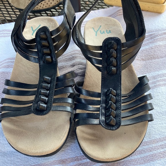 Yuu Shoes Yuu Black Sandals Poshmark